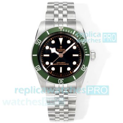 Swiss copy Tudor New Black Bay 41mm Green Bezel Jubilee Men's Watch 